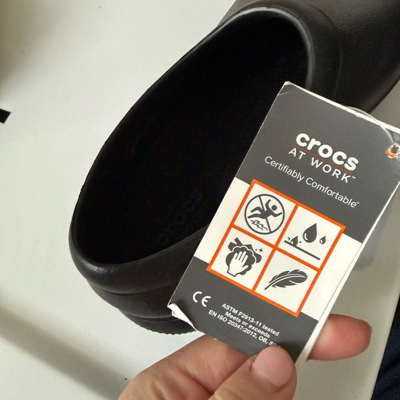Crocs on the clock work slip-on - Picture 4 of 5
